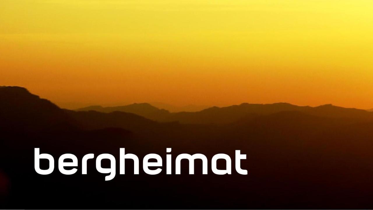 Diese Einfache Unterkunft- Bergheimat Ist Nur Fuer Backpacker- Rucksacktouristen Und Radfahrer - Huettenfeeling Im Backpackerhoues- Ganz Einfach - Ganz Unkompliziert - Ganz Relaxd Villa Linthal Ngoại thất bức ảnh